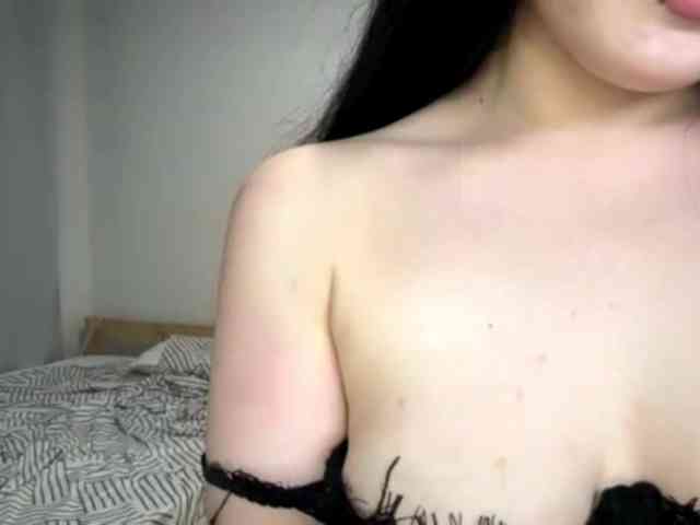 DiaphanousDream webcam