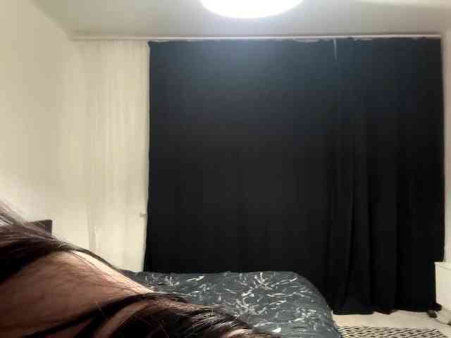 DiaphanousDream webcam