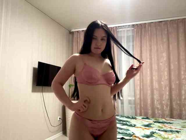 DiaphanousDream webcam