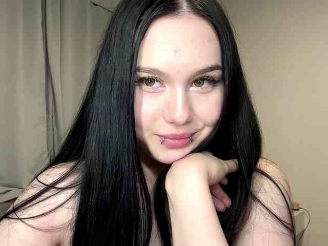 DiaphanousDream webcam