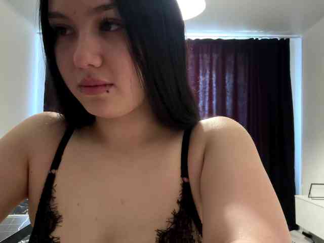 DiaphanousDream Live Webcam on BongaCams