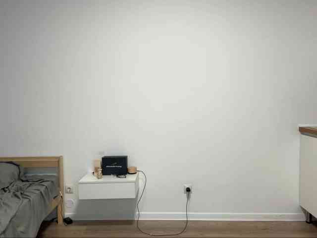 DiaphanousDream webcam