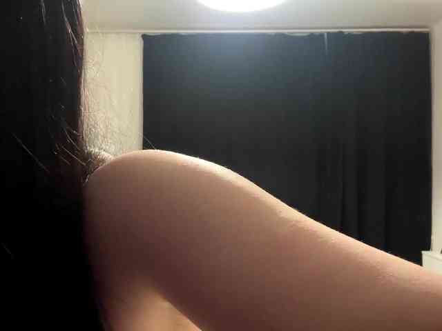 DiaphanousDream webcam