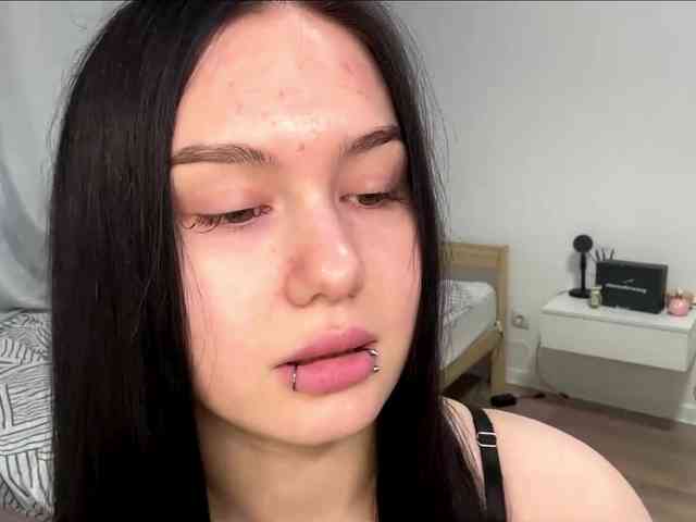 DiaphanousDream webcam