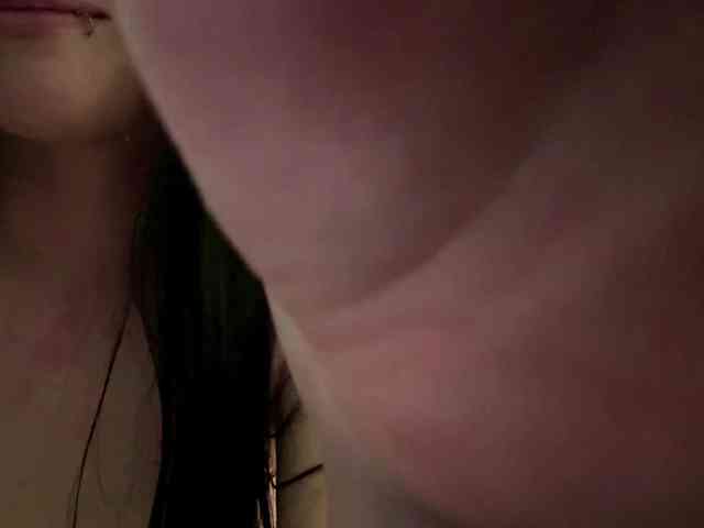DiaphanousDream webcam