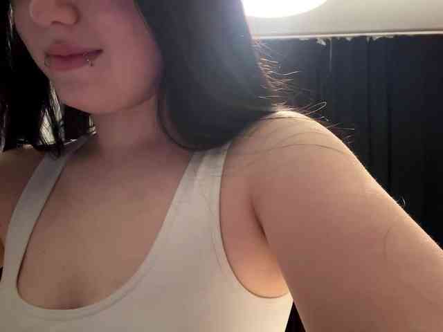 Model: DiaphanousDream
