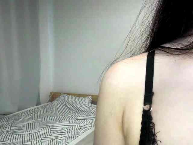 DiaphanousDream webcam