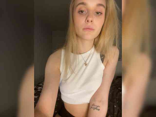 Lilpollii webcam
