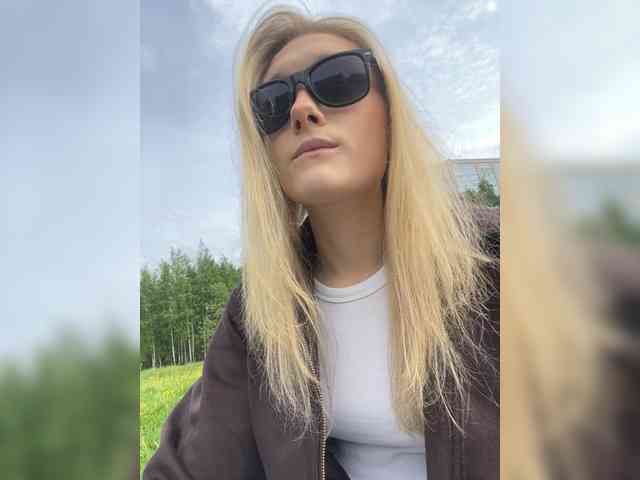 Lilpollii webcam
