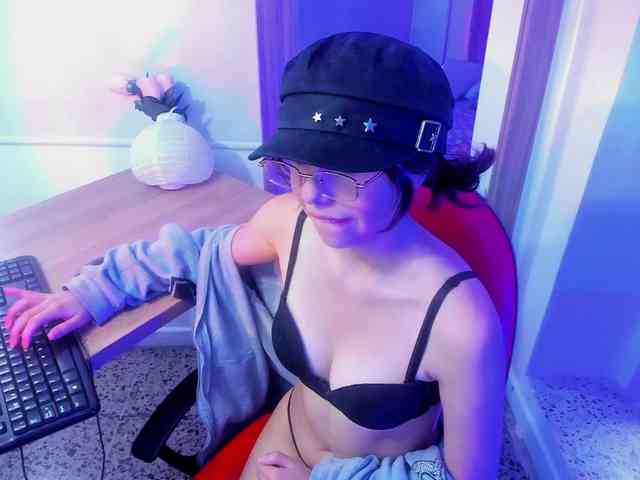 Ponmmy webcam