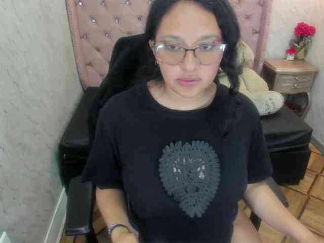 SrtaIshar webcam