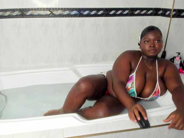 Zafira-Lux live cam on BongaCams