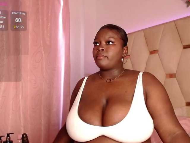 Zafira-Lux live cam on BongaCams