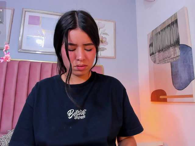 SophieBuitrago live cam on BongaCams