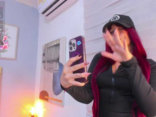 SophieBuitrago live cam on BongaCams