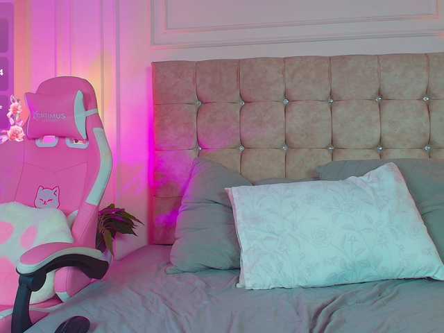 SophieBuitrago live cam on BongaCams