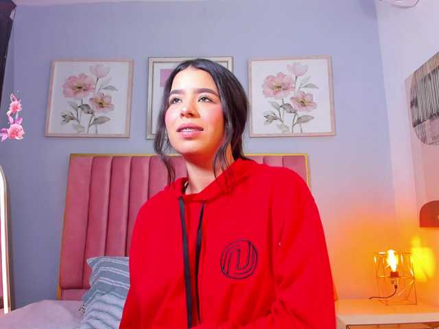 SophieBuitrago live cam on BongaCams