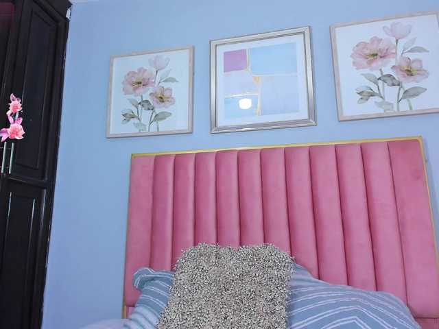 SophieBuitrago live cam on BongaCams