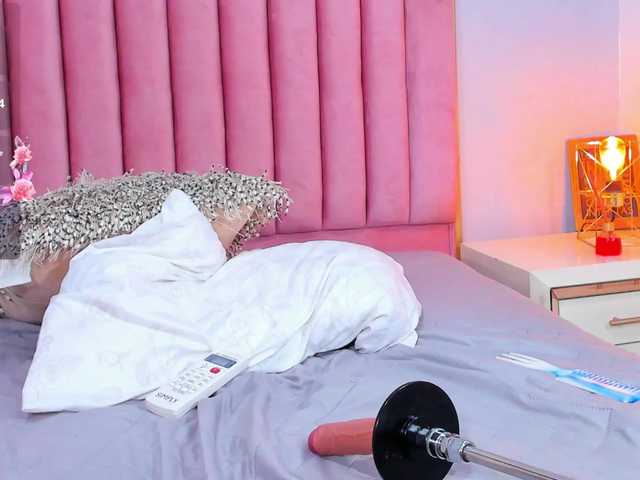 SophieBuitrago live webcam show