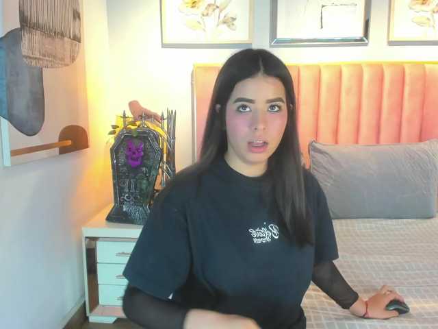 SophieBuitrago live cam on BongaCams