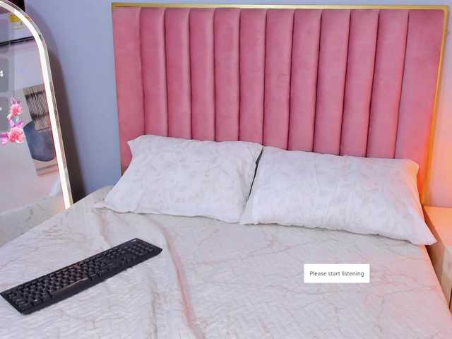 SophieBuitrago live cam on BongaCams
