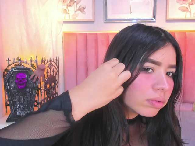 SophieBuitrago live cam on BongaCams