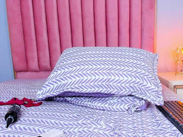 SophieBuitrago live cam on BongaCams