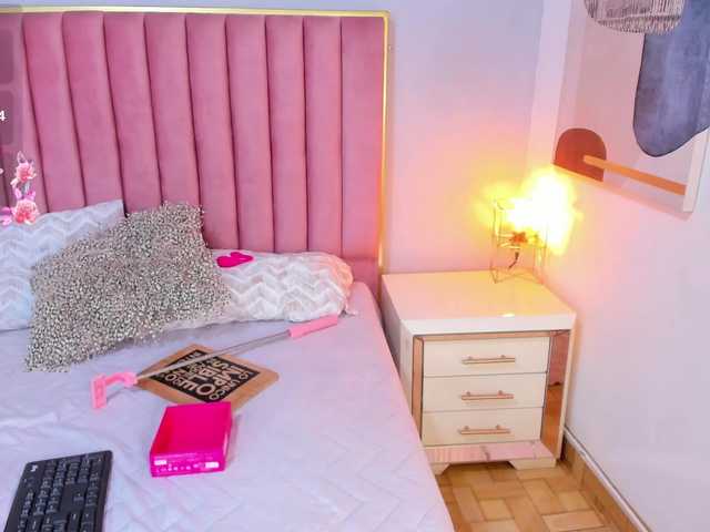 SophieBuitrago live cam on BongaCams