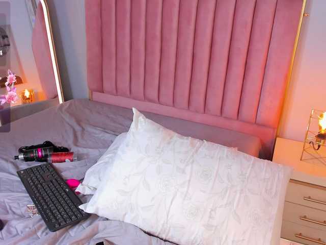 SophieBuitrago live cam on BongaCams