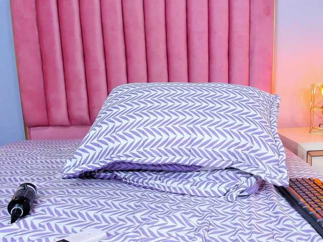 SophieBuitrago live cam on BongaCams