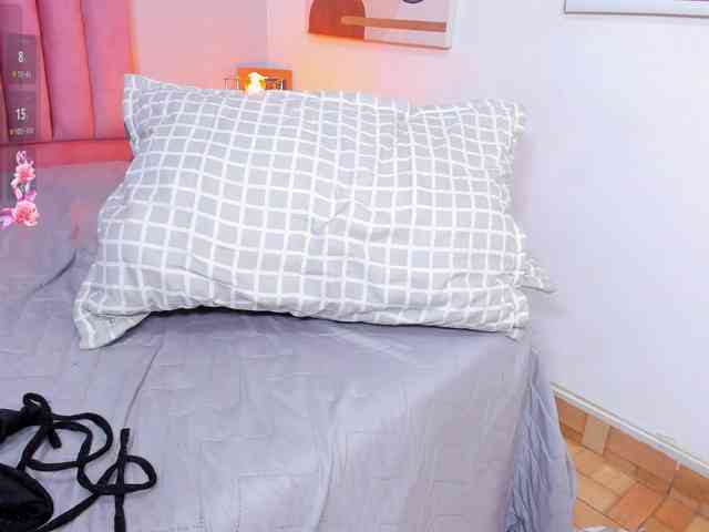 SophieBuitrago webcam
