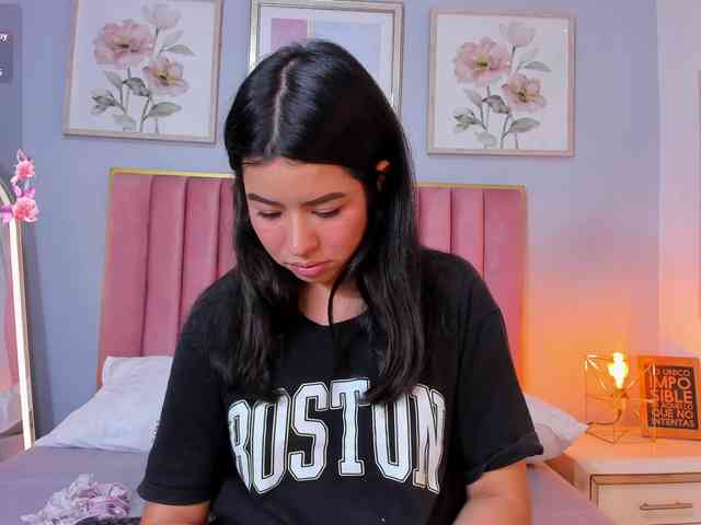 SophieBuitrago webcam