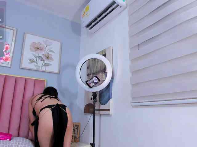SophieBuitrago webcam
