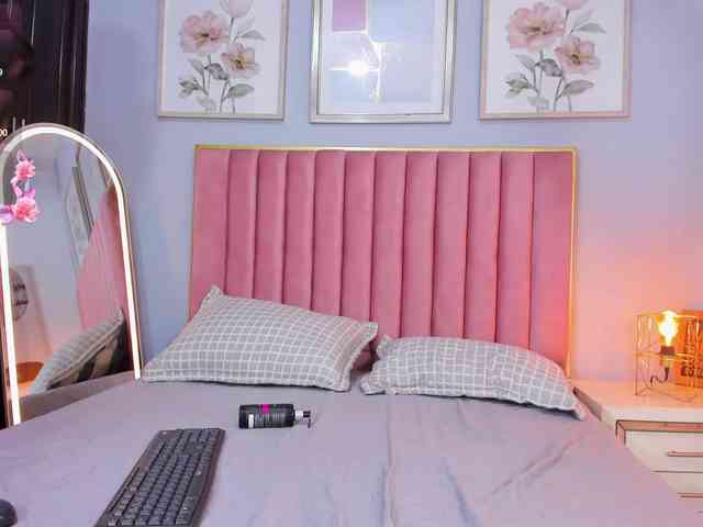 SophieBuitrago webcam