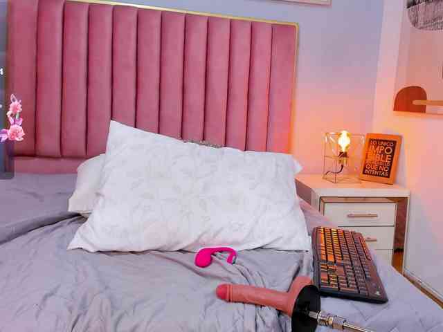 SophieBuitrago webcam