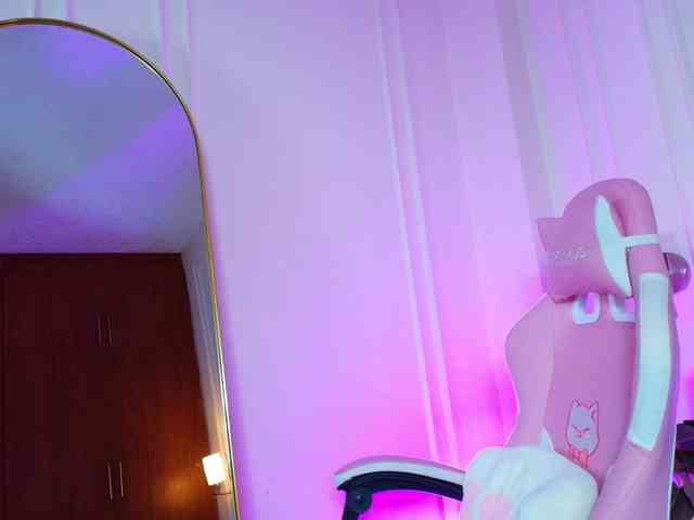 SophieBuitrago webcam