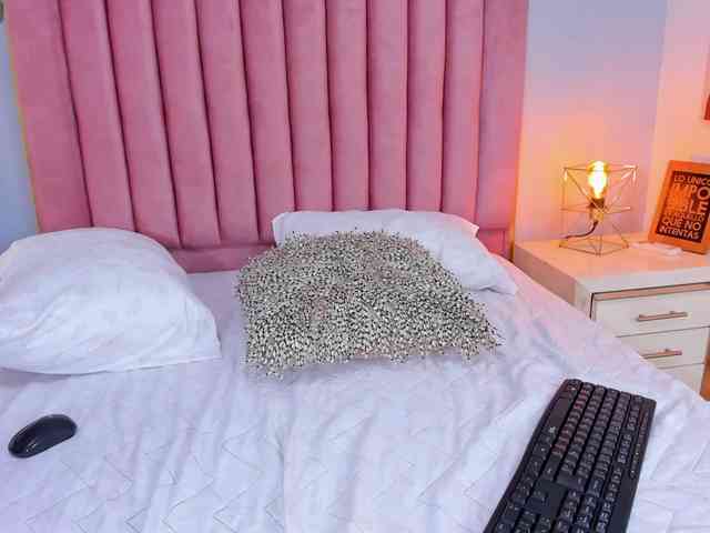 SophieBuitrago webcam