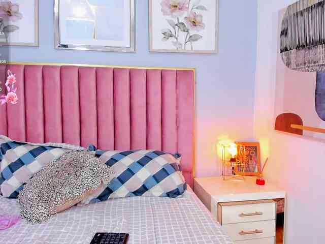 SophieBuitrago webcam