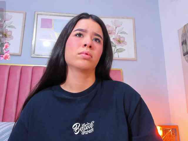 SophieBuitrago webcam