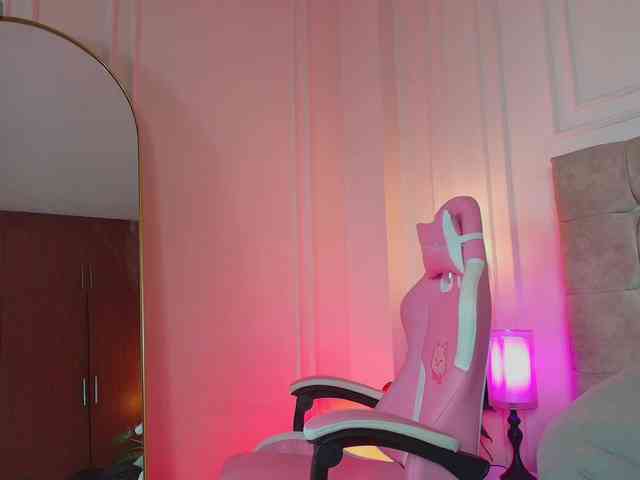 SophieBuitrago webcam