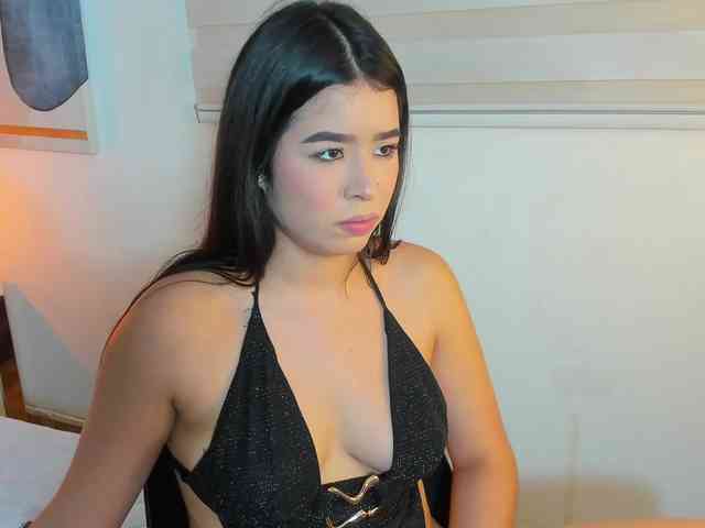 SophieBuitrago webcam