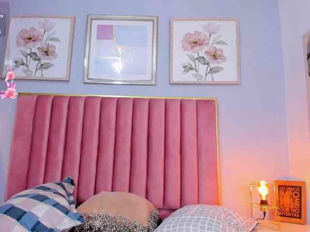 SophieBuitrago webcam