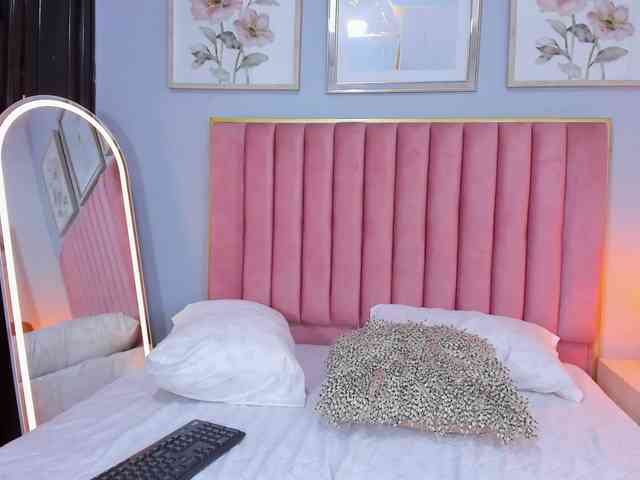SophieBuitrago webcam