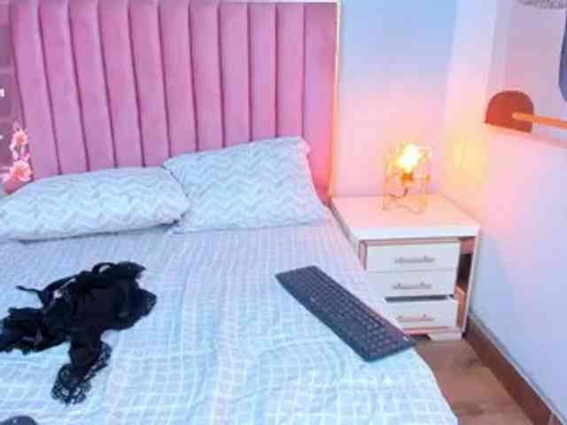 SophieBuitrago webcam