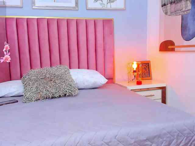 sophiebuitrago's live room