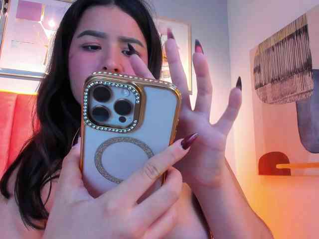 SophieBuitrago webcam