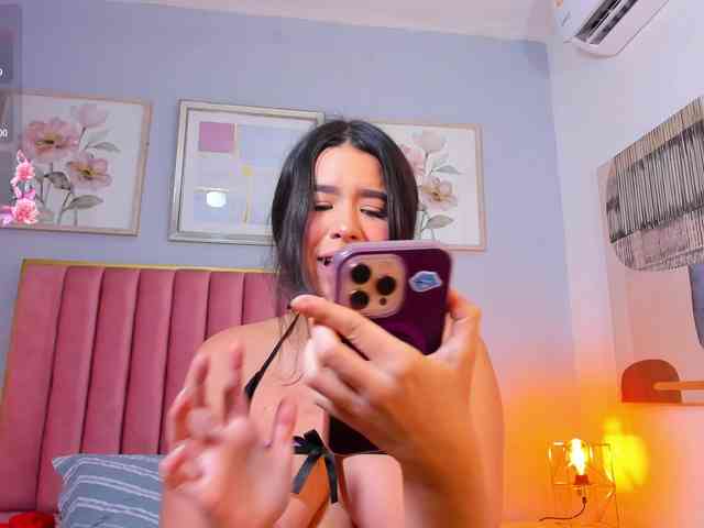 SophieBuitrago webcam