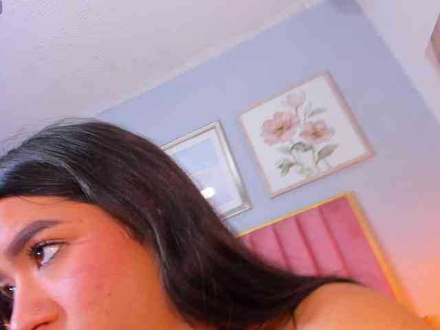 SophieBuitrago webcam