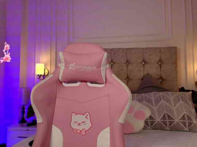 SophieBuitrago webcam