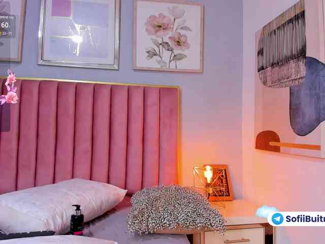 SophieBuitrago webcam